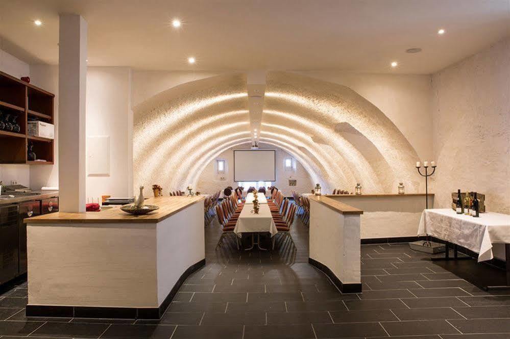 Hotel Deutschherrenhof Trier Bagian luar foto