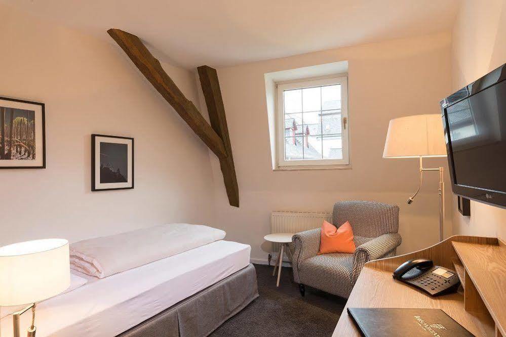 Hotel Deutschherrenhof Trier Bagian luar foto