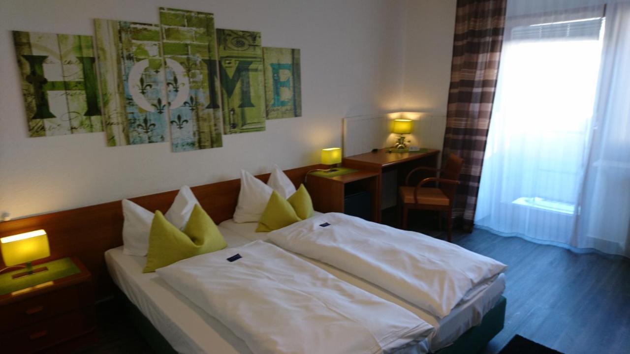Hotel Deutschherrenhof Trier Bagian luar foto