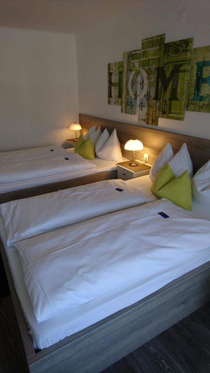 Hotel Deutschherrenhof Trier Bagian luar foto